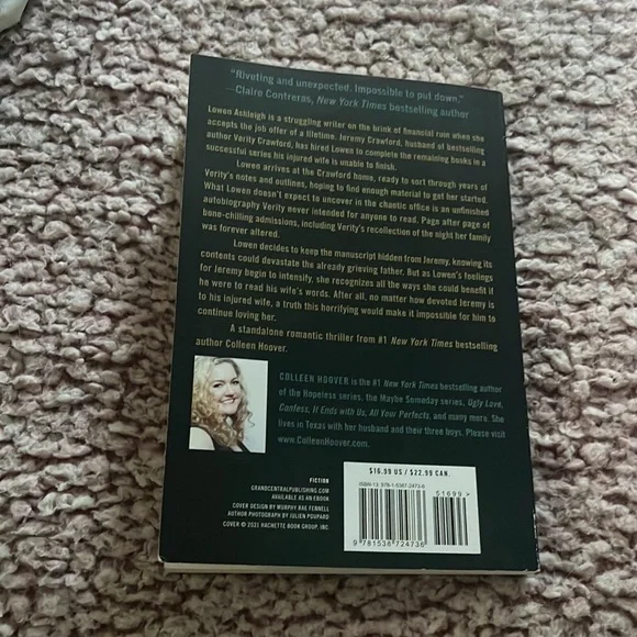 Colleen Hoover Book Verity - Picture 2 of 2